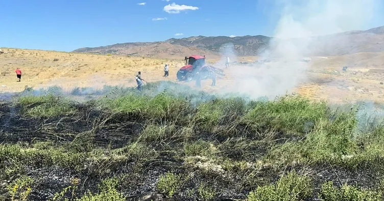 Tunceli’de 2 biçerdöver yandı