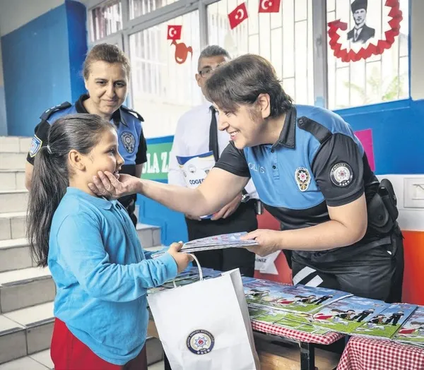 okullar-kapilarini-yeni-kurallarla-acti-1789411062513.jpeg