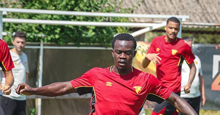 Göztepe’de gözler Juan ve Dennis’te