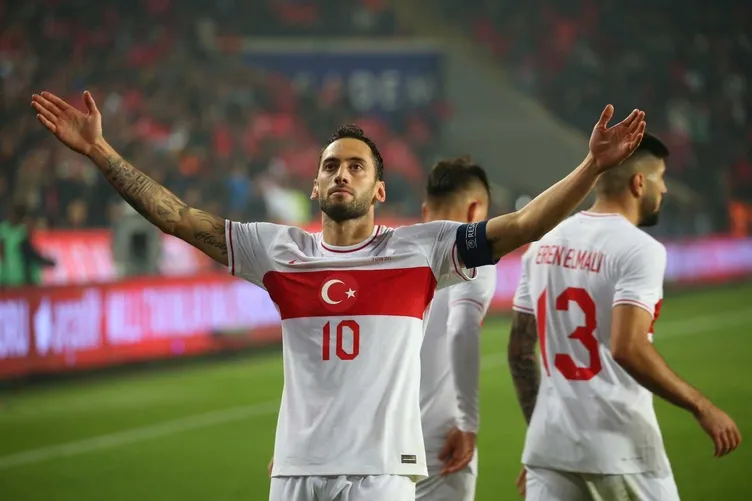 Hakan Çalhanoğlu SABAH Spor’a açıkladı: Bu konu benim için bitmiştir