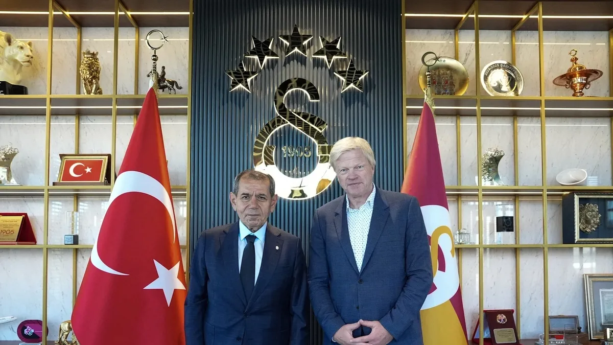 Efsane İsim Oliver Kahn, Galatasaray Başkanı Dursun Özbek ile Bir Araya Geldi