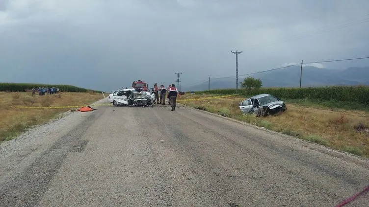 Karaman’da feci kaza: 6 ölü!