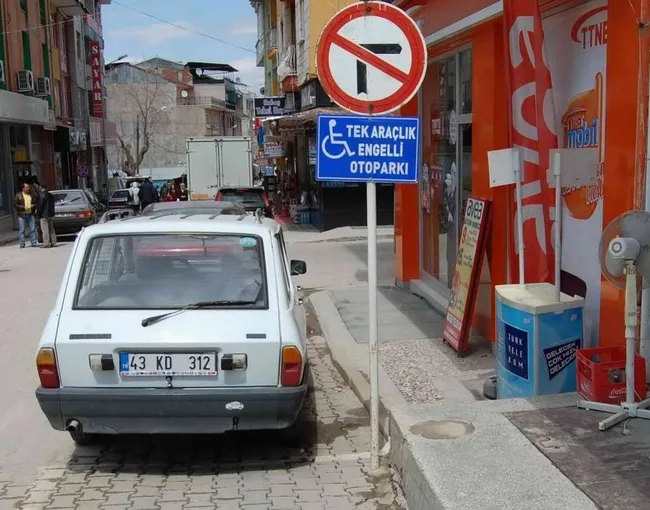 milyonlarca-arac-sahibini-ilgilendiriyor-iste-yeni-trafik-cezalari-1667547107624.jpg