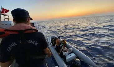 İzmir açıklarında geri itilen 33 düzensiz göçmen kurtarıldı #izmir İzmir açıklarında geri itilen 33 düzensiz göçmen kurtarıldı #izmir