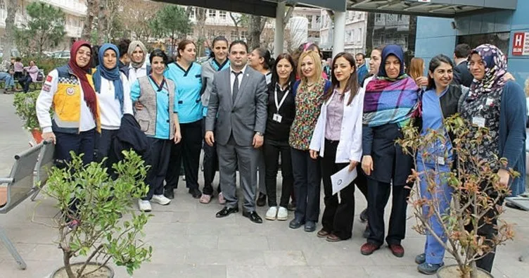 İzmir Sağlık Sen’den “Kadın toplumun mayasıdır” açıklaması