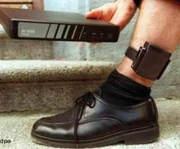 Elektronik kelepçe nasıl çalışır?