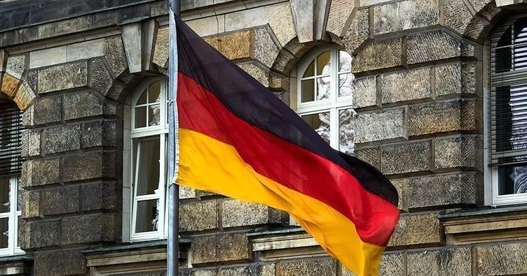 Almanya’da aşırı sağcılar 9 ayda 12 bin 613 suç işledi