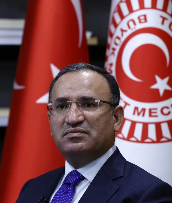 Son dakika | Adalet Bakanı Bekir Bozdağ'dan ilk talimat: Taviz yok