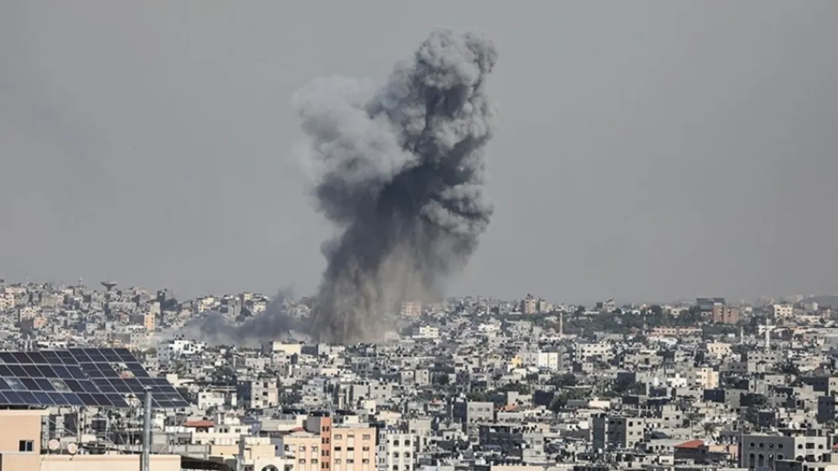 İsrail Gazze’ye hava ve topçu saldırılarını sürdürdü İsrail Gazze’ye hava ve topçu saldırılarını sürdürdü