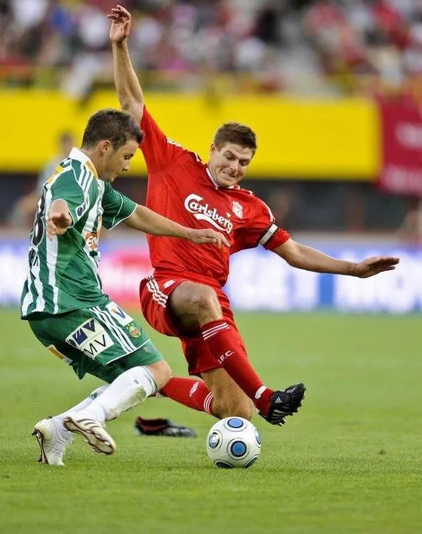 Steven Gerrard'ın başı dertte