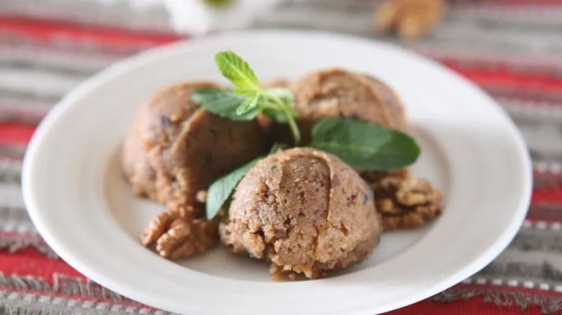 Lokum gibi tahinli irmik helvası: En kolay tarif