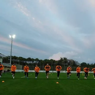 Galatasaray, Antalya kampında ilk çalışmasını yaptı