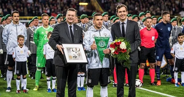 Podolski, Almanya Milli Takımı’na veda etti
