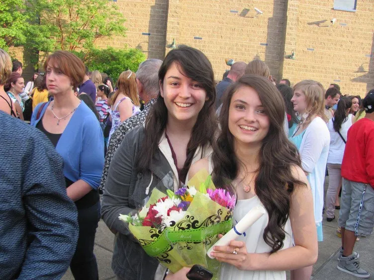 Zulme sessiz kalmadı! Siyonist İsrail’in katlettiği Ayşenur Ezgi Eygi’nin hikayesi yürek burktu