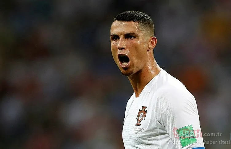 Juventus’un Cristiano Ronaldo transferinin ardından Torino’da Ronaldo coşkusu