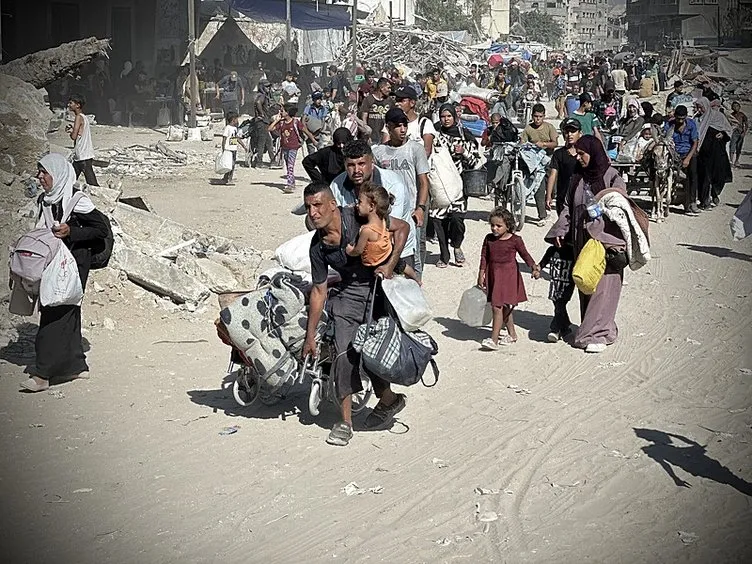 Katil İsrail'den Gazze'de sistematik zorla göç! Bunu silah olarak kullanıyorlar