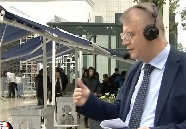 Gazeteciliğin duayen ismi Mehmet Barlas son yolculuğuna uğurlanıyor