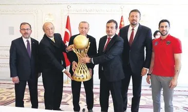 Cumhurbaşkanı Erdoğan şampiyonu ağırladı