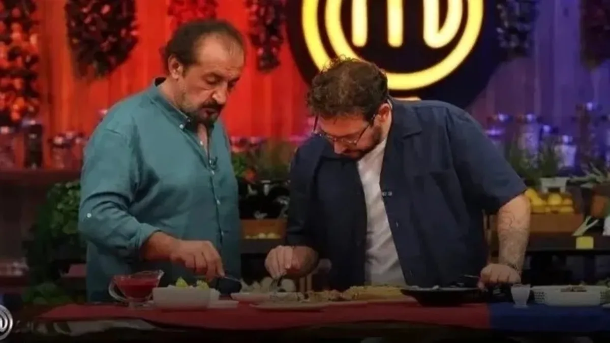 HAFTANIN İLK ELEME POTASI! 3 Kasım 2025 Masterchef eleme adayı kim oldu, dokunulmazlığı hangi takım kazandı? HAFTANIN İLK ELEME POTASI! 3 Kasım 2025 Masterchef eleme adayı kim oldu, dokunulmazlığı hangi takım kazandı?