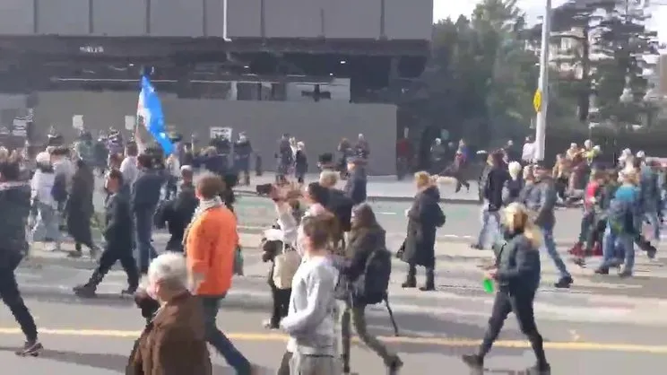 Avustralya’da protesto gösterileri! Çok sayıda gözaltı