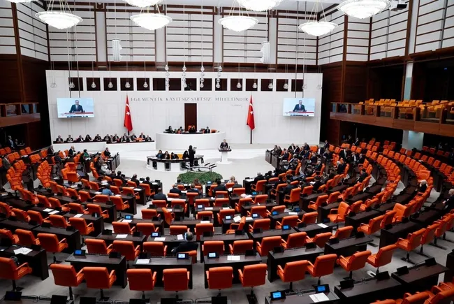 meclis-dunya-parlamentolarindaki-dil-ve-uslubu-arastirdi-turkiye-parlamento-kurallarinin-eksigi-yok-fazlasi-va-1769675261732.jpg Meclis dünya parlamentolarındaki “dil ve üslubu” araştırdı: Türkiye parlamento kurallarının eksiği yok, fazlası var!