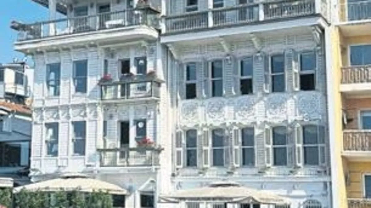 Boğaz’da kaçak yapılar yıkılıyor