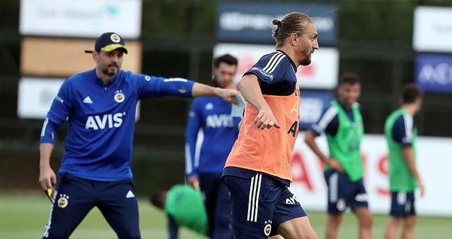 Fenerbahçe'de hazırlıklar devam ediyor