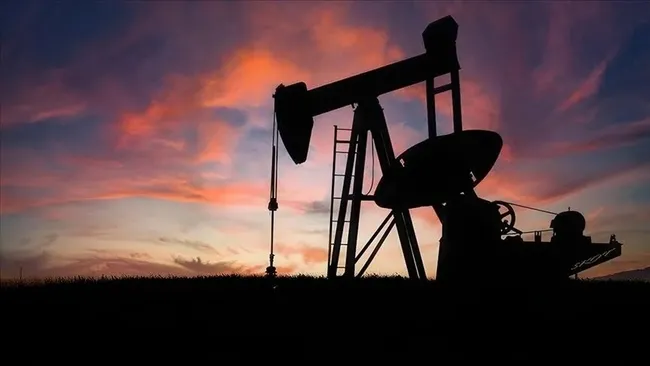 abdde-petrol-rezervleri-alarm-veriyor-son-43-yilin-en-dusuk-seviyesi-1786392750354.jpeg ABD'de petrol rezervleri alarm veriyor: Son 43 yılın en düşük seviyesi!