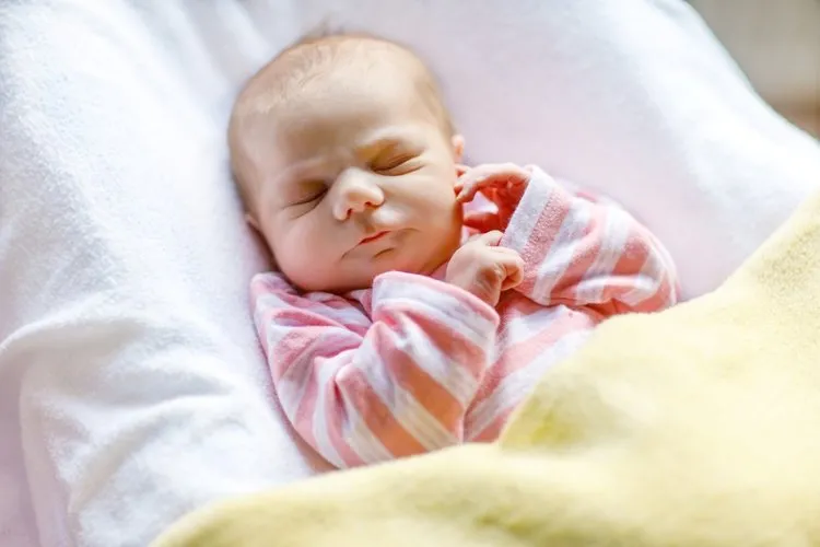 3 Ay Bebek Gelisimi Ilk Adimlarim