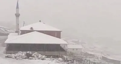 Doğu Karadeniz’in yaylaları Bahar’ın ortasında beyaza büründü #trabzon