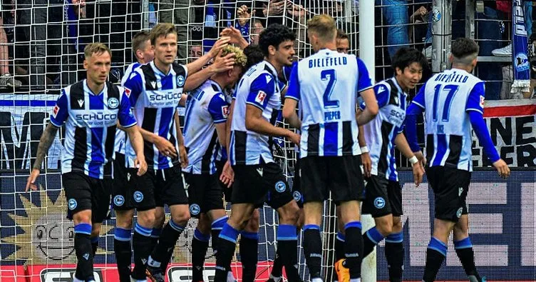 Bundesliga’da Arminia Bielefeld küme düştü