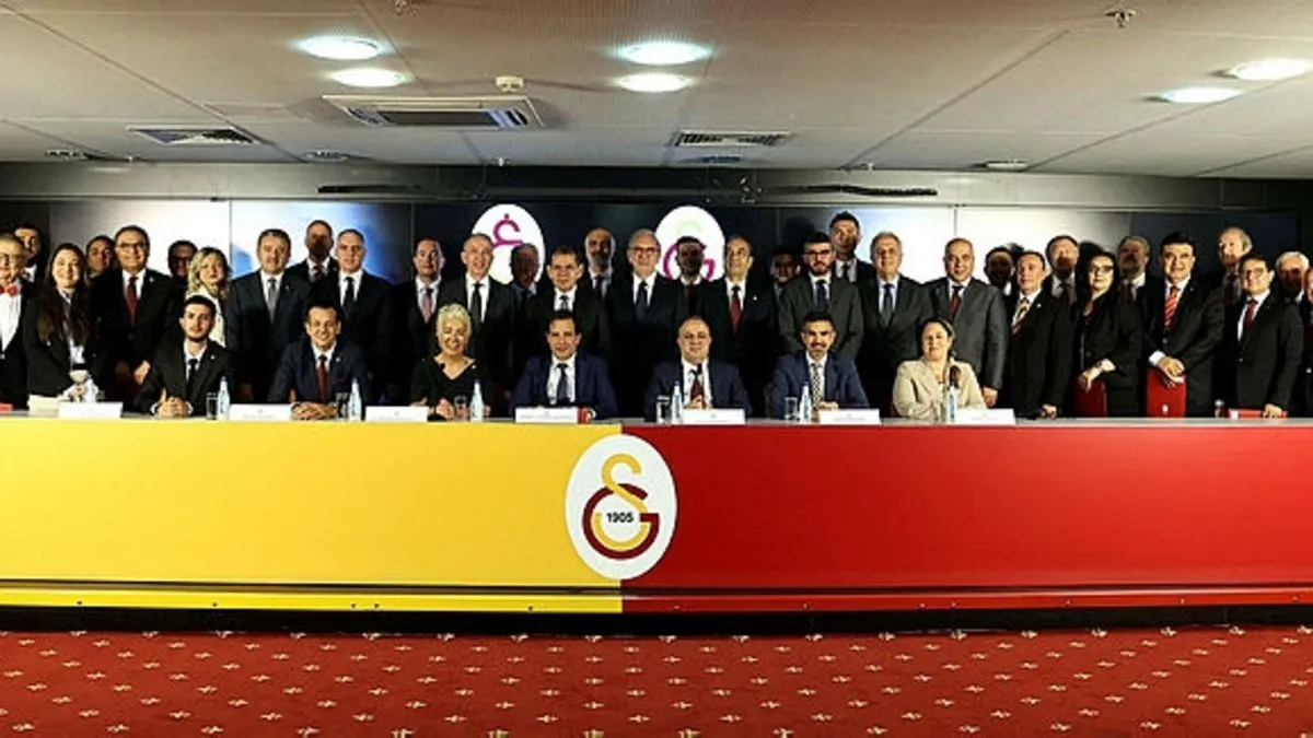 Galatasaray’da istifa şoku!