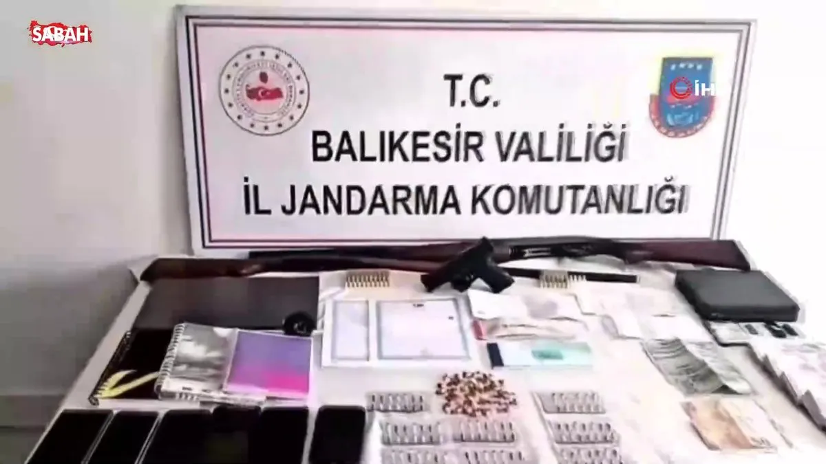 Balıkesir’de suç örgütüne darbe: 5 tutuklama | Video videosunu izle Balıkesir’de suç örgütüne darbe: 5 tutuklama | Video videosunu izle