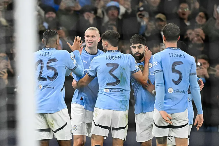 Son dakika haberi: Real Madrid yine inanılmazı başardı! Maç öncesi şok pankart...