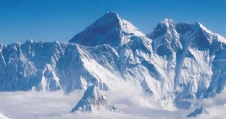 Solo tırmanıcılara Everest yasağı
