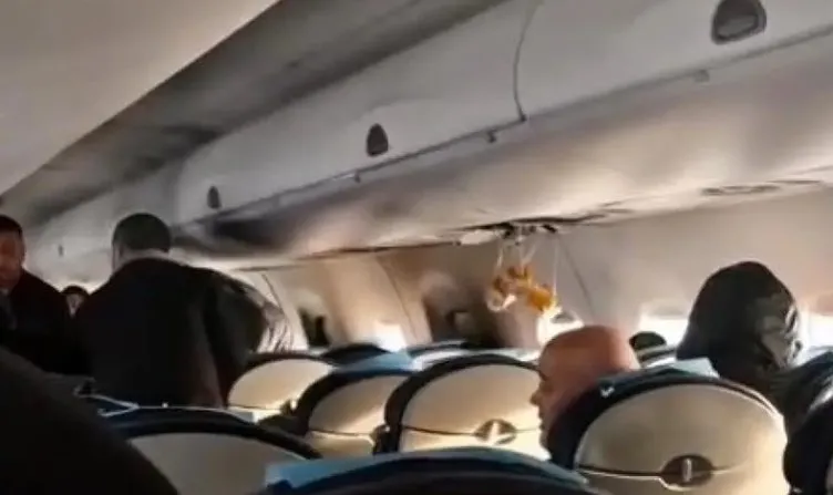 Şoke eden anlar kayıt altında! Kazakistan’da düşen yolcu uçağının son görüntüsü: Eşine gönderdikten hemen sonra…