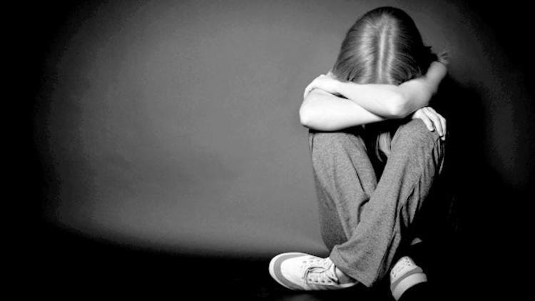 Cinsel istismar mağdurunun annesi: Herkes kızıma kötü gözle bakıyordu