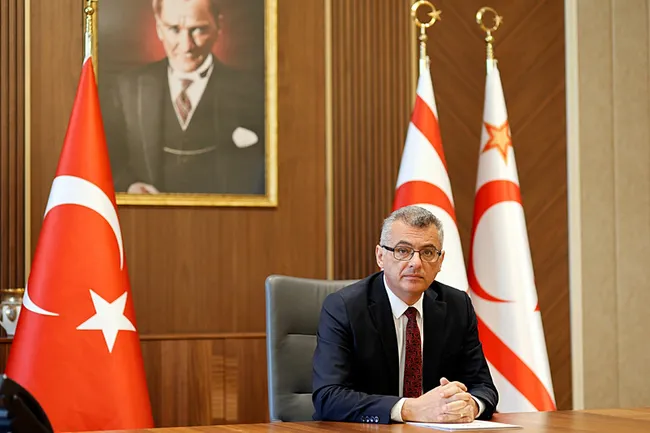 gecirdigi-rahatsizlik-sonucu-hastaneye-kaldirilmisti-kktc-cumhurbaskani-tufan-erhurmandan-ilk-aciklama-kalp-kr-1783774488398.jpeg Geçirdiği rahatsızlık sonucu hastaneye kaldırılmıştı! KKTC Cumhurbaşkanı Tufan Erhürman’dan ilk açıklama: Kalp krizi olmadı kesin