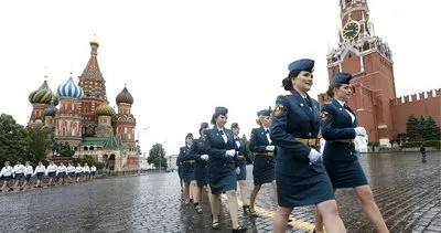 Mankenlik ajansı değil Rus Polis Akademisi! Rus kadın polisleri görenler şaşkına döndü…