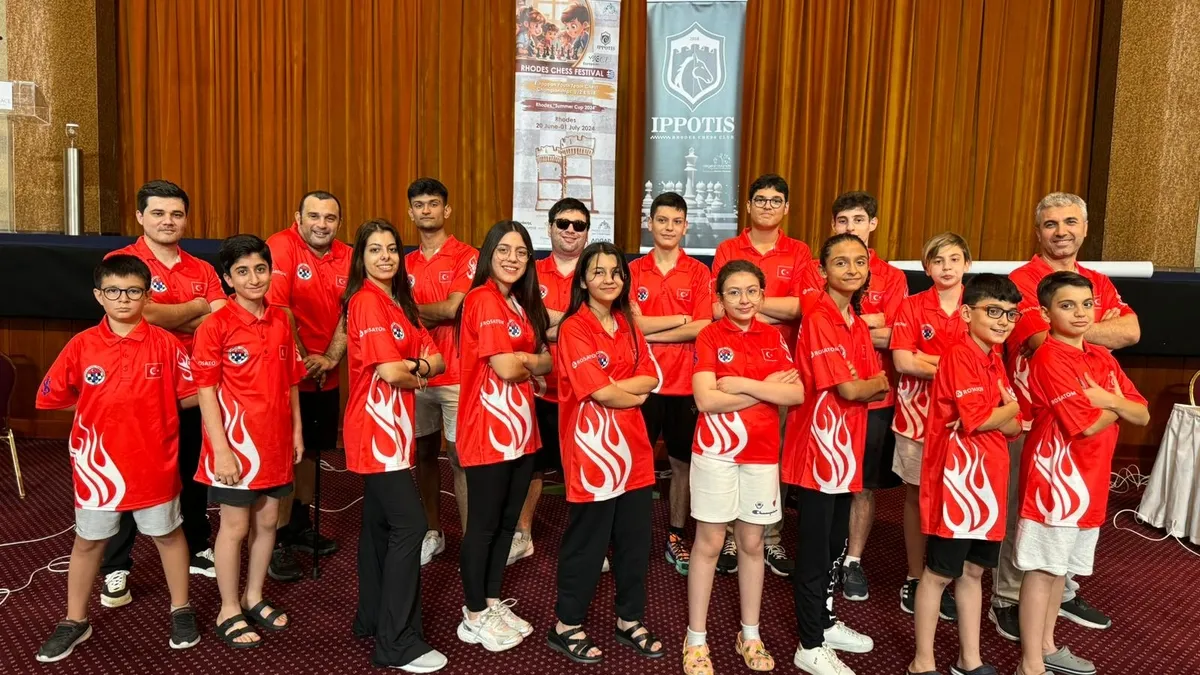 Avrupa satranç turnuvasında Türkiye U12 kızlarda şampiyon oldu