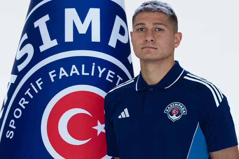 Süper Lig'de transfer rüzgarı! İşte resmen açıklanan tüm imzalar (2026-2027)