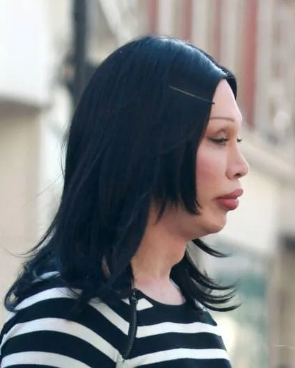 1980'LERİN MÜZİK İKONU PETE BURNS ÖLDÜ