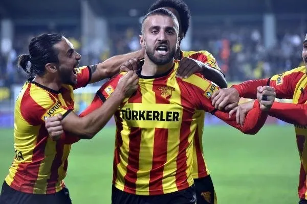 Galatasaray ve Fenerbahçe’nin gözdesiydi! Bonservisi belli oldu