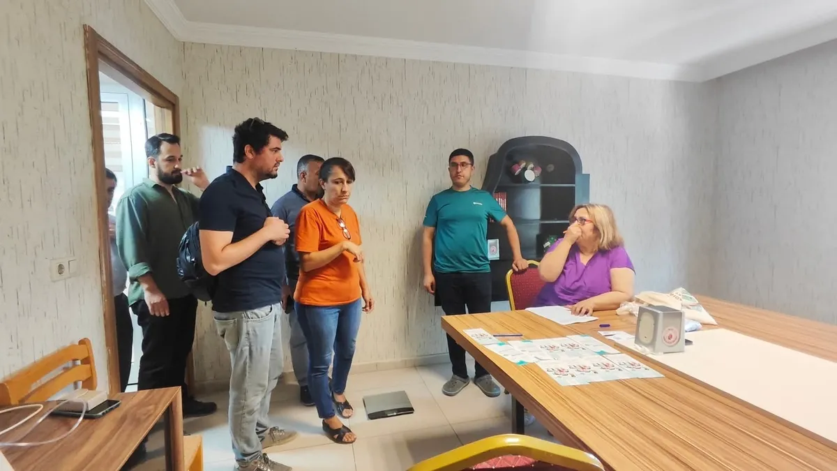 Tarsus'ta Milli Eğitim Personeline Kapsamlı Sağlık Taraması: Sağlık ve Bilinçli Çalışma Ortamı!