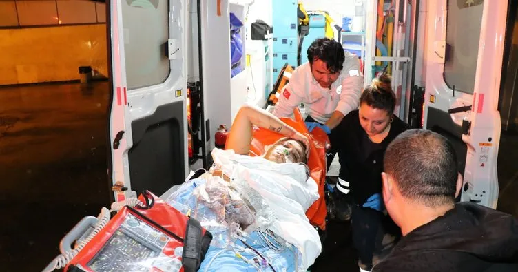 Gazinoda çalışan travestiyi vurup hastane bahçesine attılar