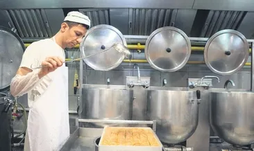 Tatlıcılar çift vardiyada