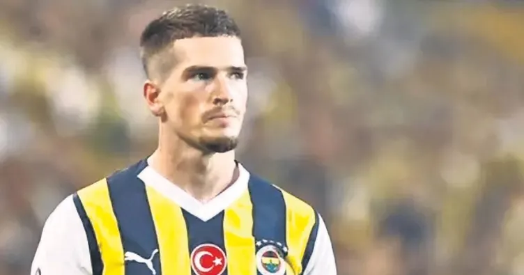 Futbolcu Ryan Kent’in sosyal medya hesabı yeni tartışma konusu oldu: İnsan sevgilisini takip etmez mi?