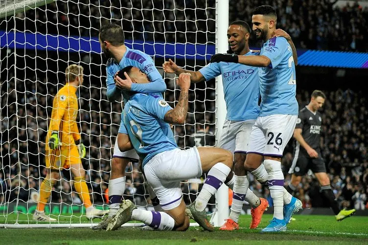 Manchester City - Leicester City maçında Çağlar Söyüncü’nün büyük talihsizliği!