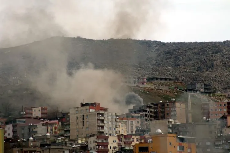 Keskin nişancı PKK’lılara top atışı