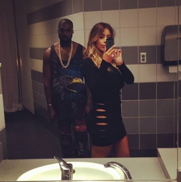 Kardashian’dan yeni selfie